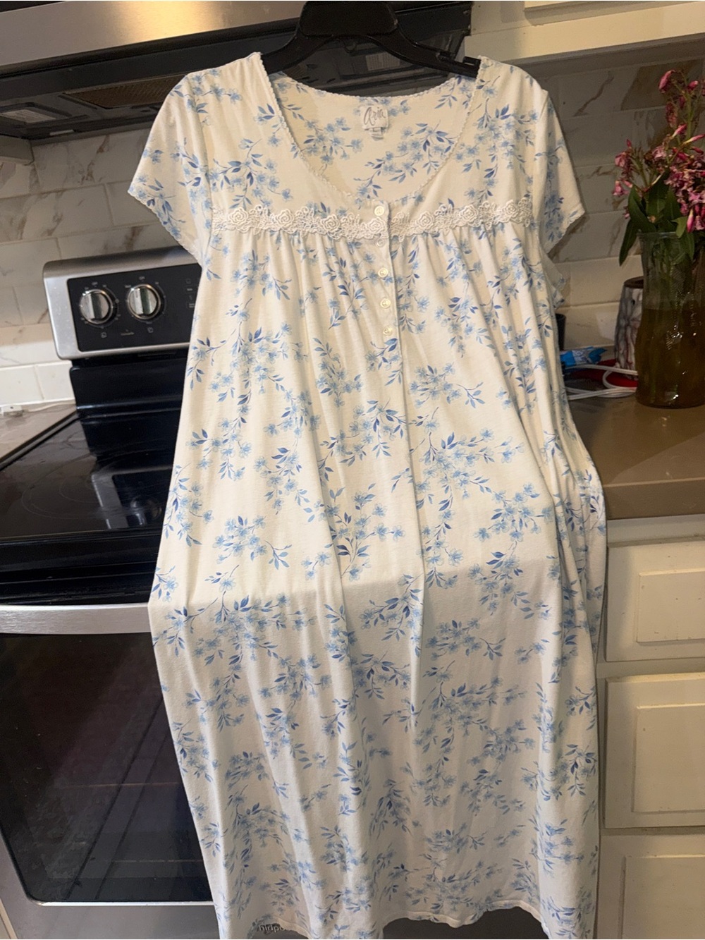 Aria Cream Nightdress with Blue Floral Motif - Picture 5 of 5